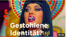 Katy Perry in ihrem Musikvideo mit dem Titel Gestohlene Identität