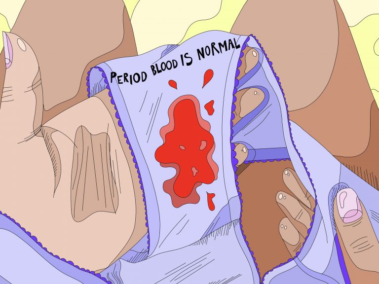 Schriftzug "Period Blood is normal" steht auf Unterhose mit Periode, die von Händen gehalten wird