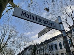 Foto vom Straßenschild "Mathildenstraße" und "Humboldtstraße" im Viertel
