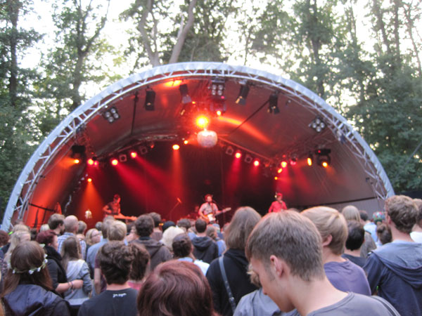 Festivalbühne Open-Air-Konzert